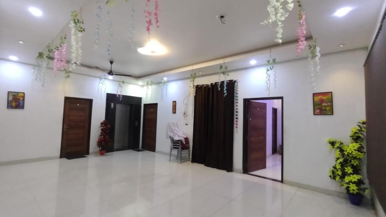 Mauji'S Villa Hotel & Guest House Allāhābād Junction Exteriör bild